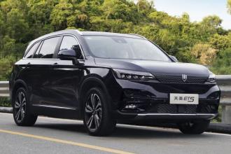 Skywell ET5 — китайський електро-SUV зі сміливою заявкою: факт чи компроміс?