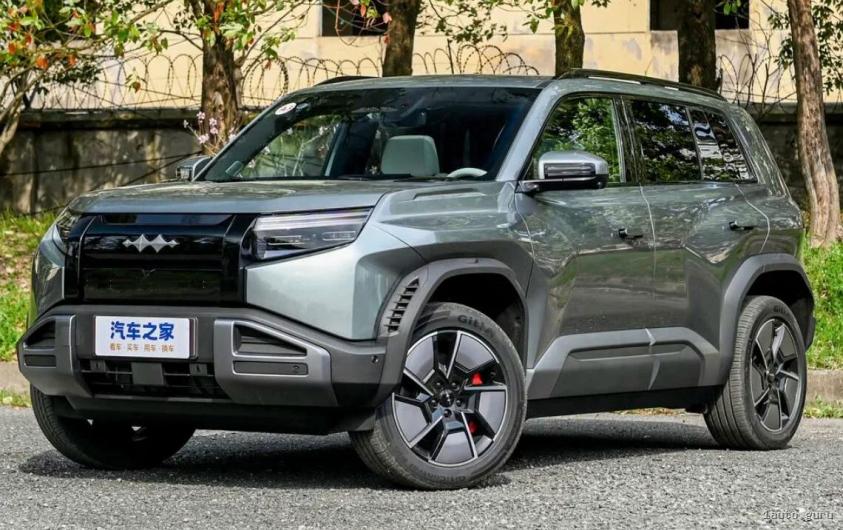 BYD Leopard 3 - лідер продажів від BYD