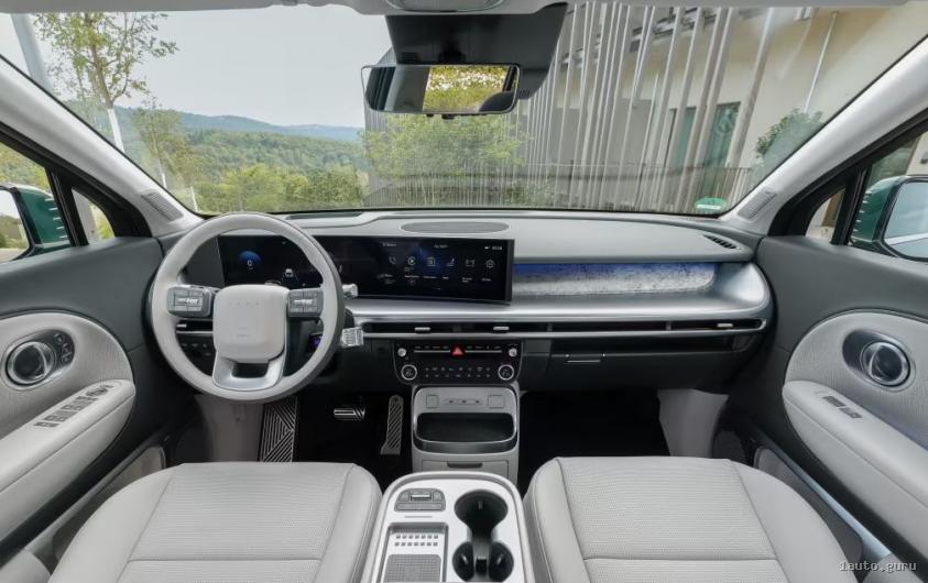 Інтер’єр і технології Hyundai IONIQ 9