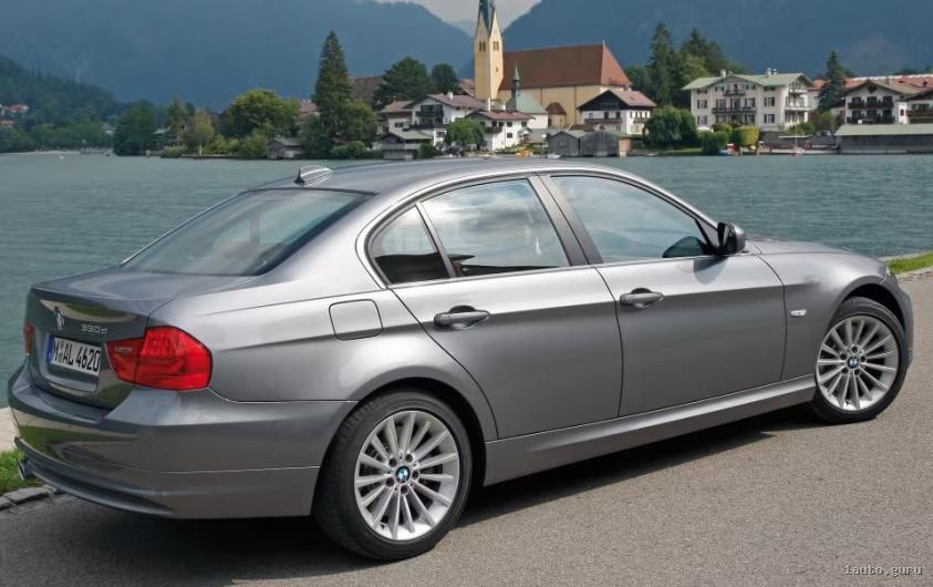 Кузов E90: конкретні вікові нюанси