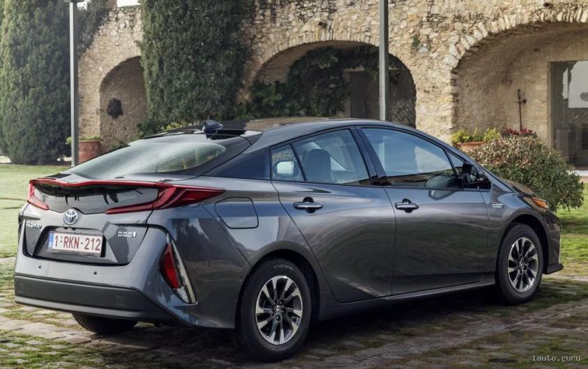 Підвіска Toyota Prius IV